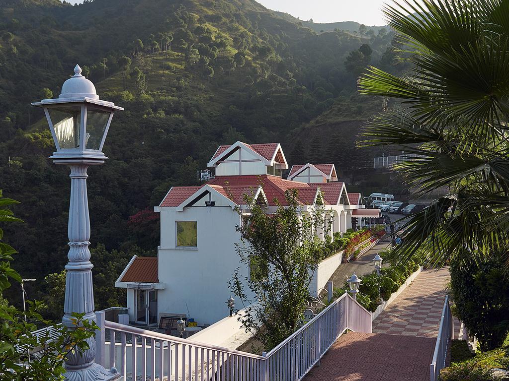 Club Mahindra Kandāghāt Bagian luar foto