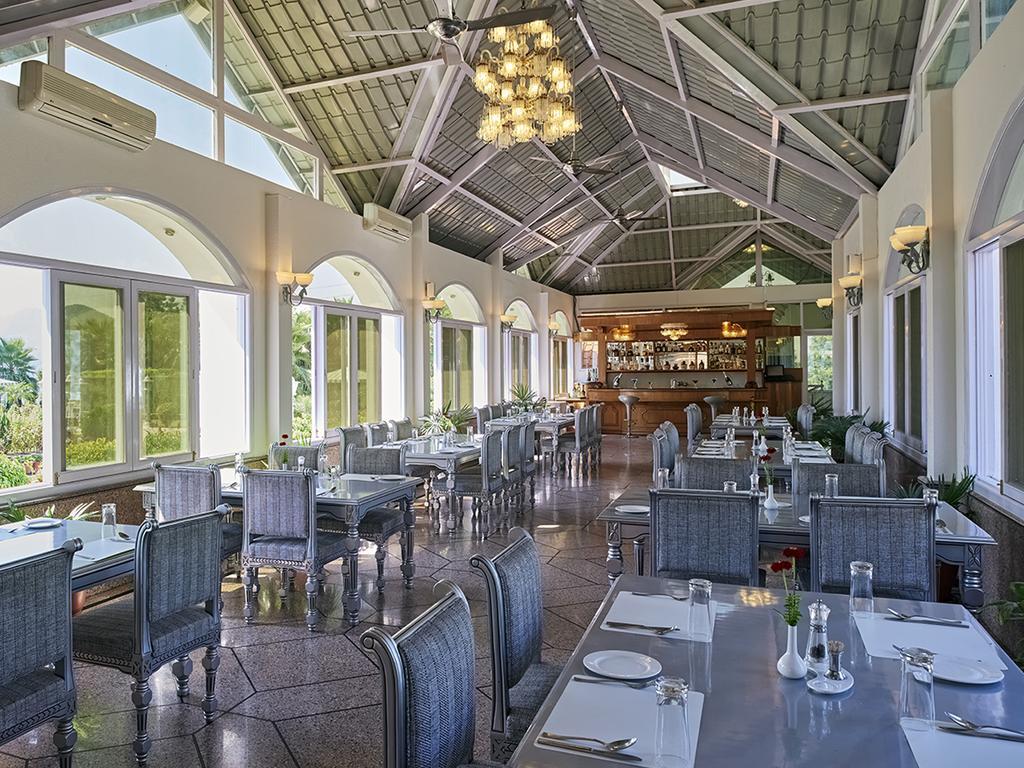 Club Mahindra Kandāghāt Bagian luar foto