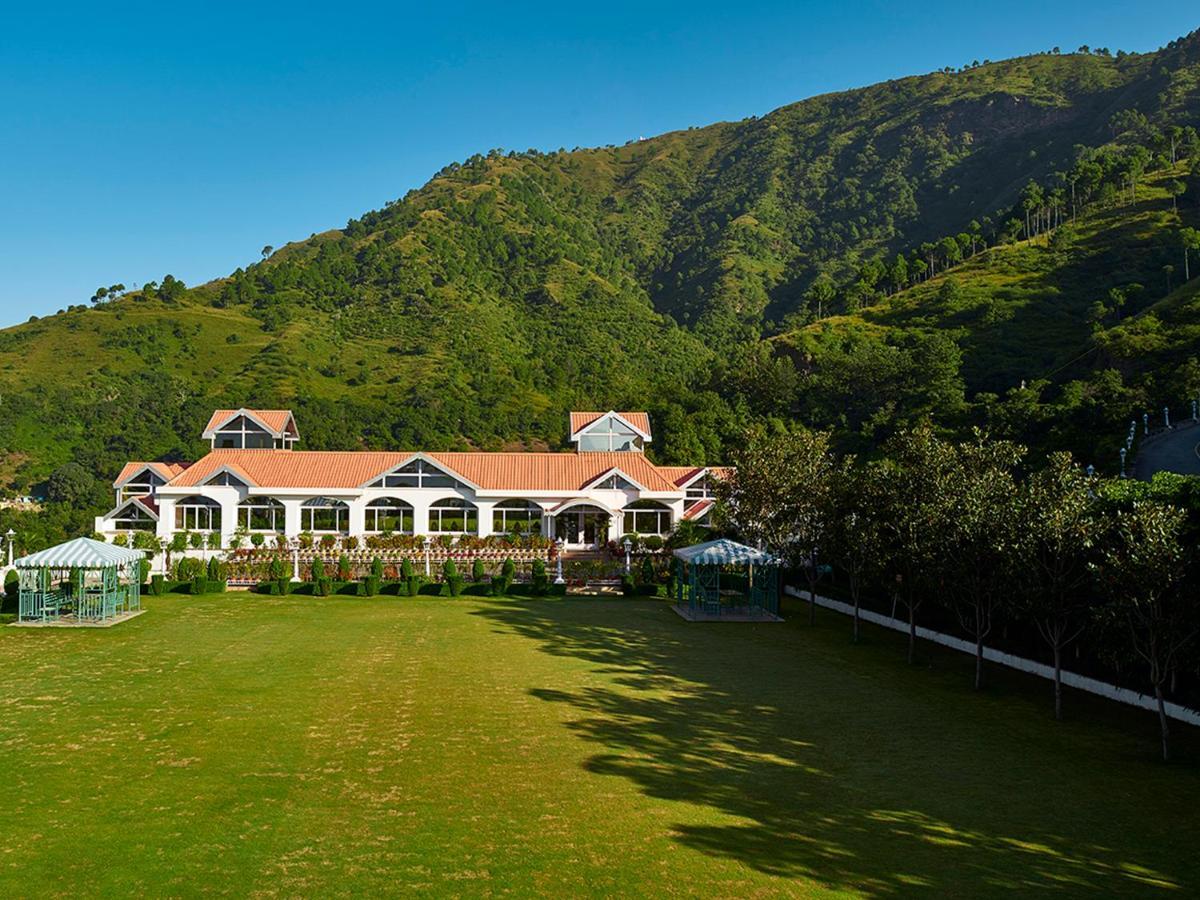 Club Mahindra Kandāghāt Bagian luar foto